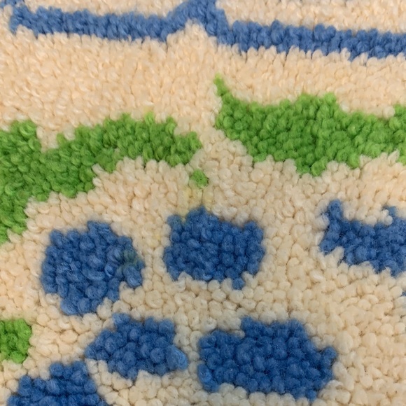 Vintage Cream, Blue & Green Latchhook Rug - Picture 5 of 5